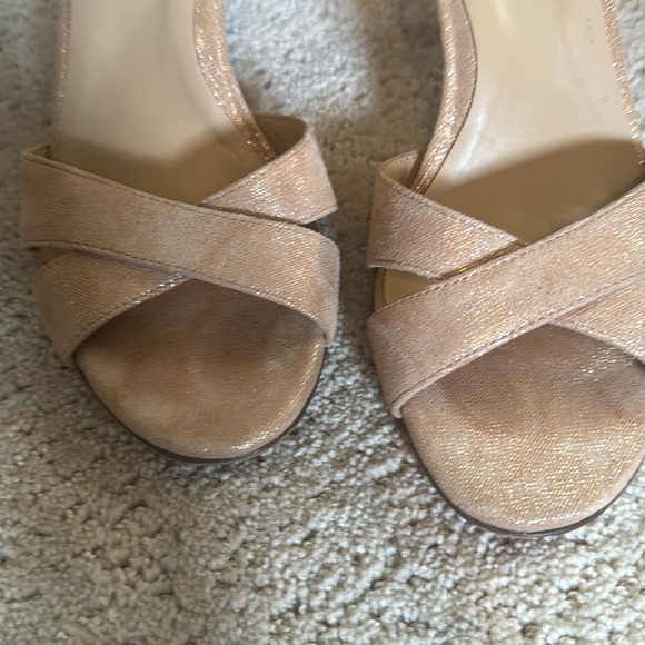 Naturalizer heels - Picture 3 of 6